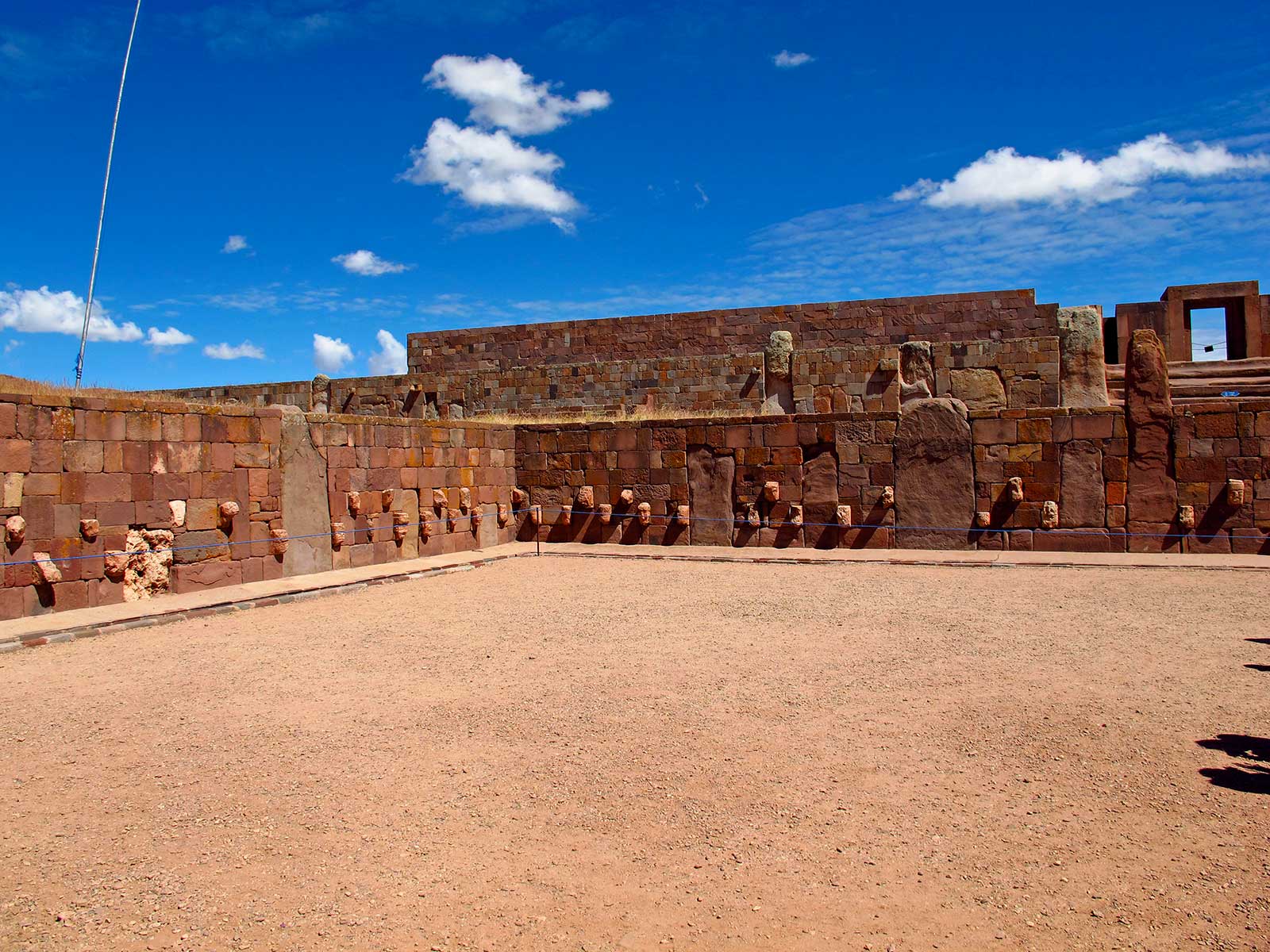 Tiwanaku 1