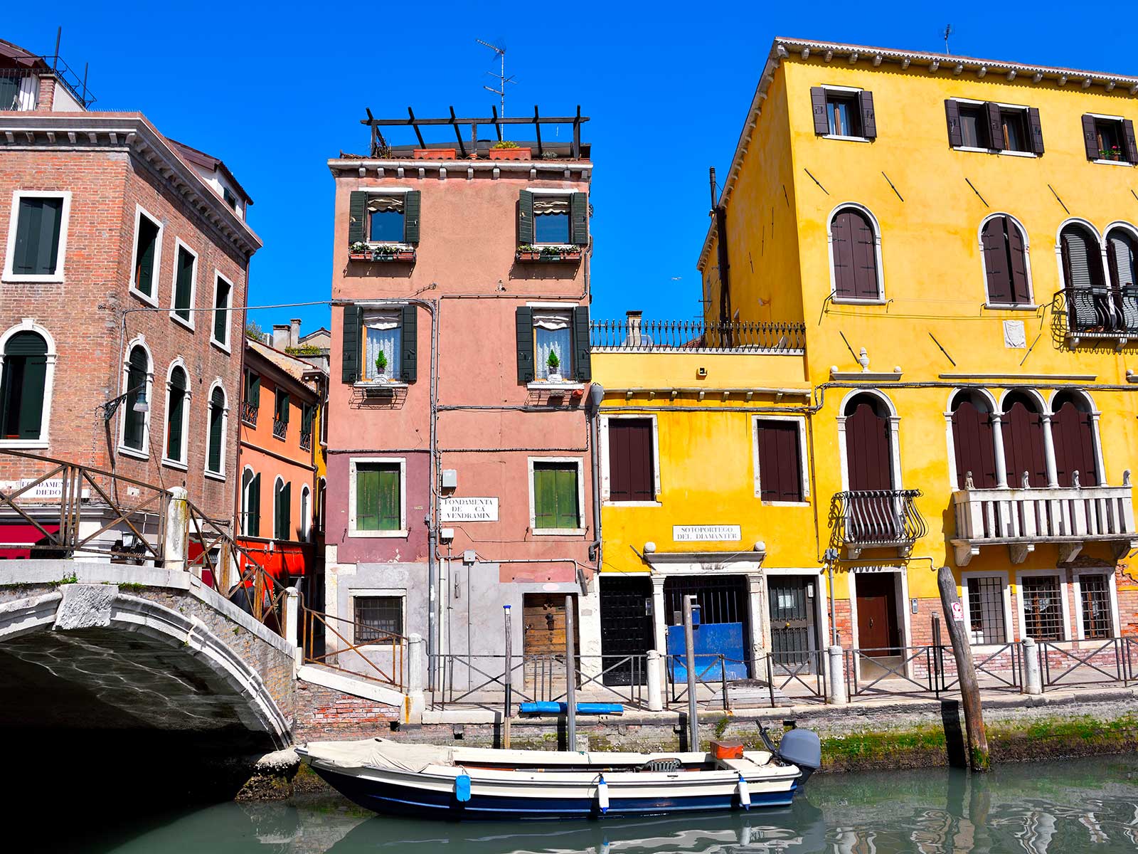 Sotoportego de l'Erbaria