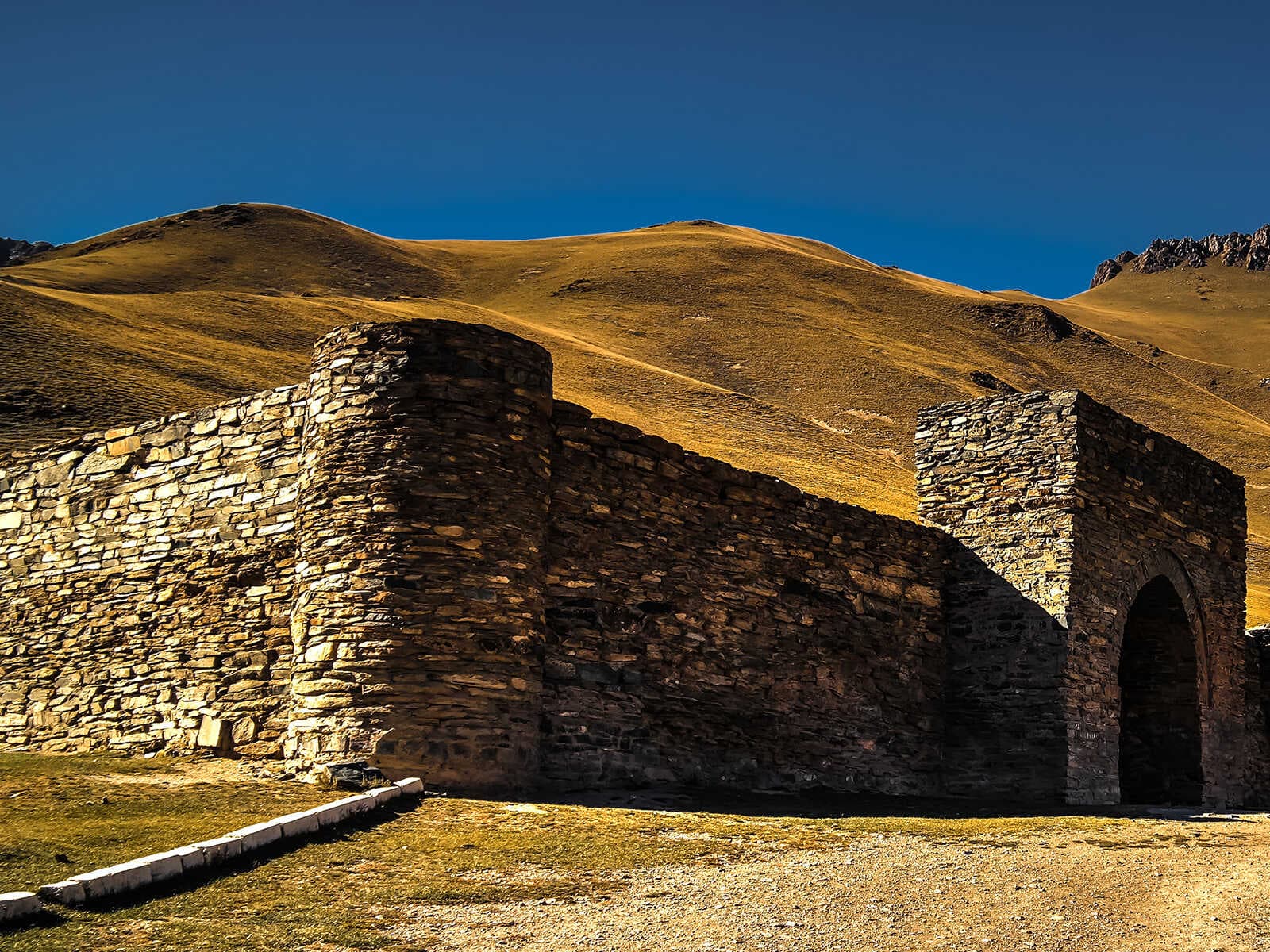 Caravanserai de Tash Rabat