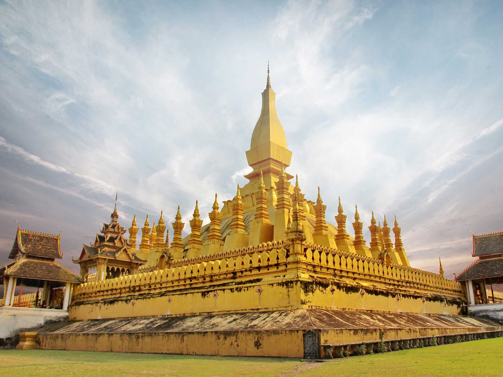 Pha That Luang Vientiane 1