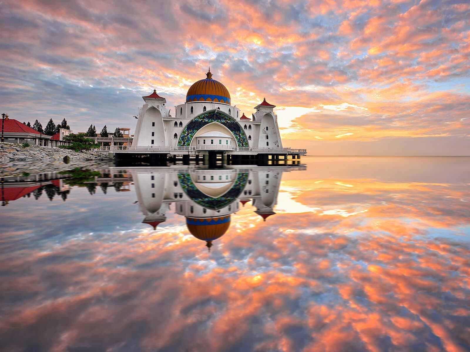 Mezquita del Estrecho de Melaka
