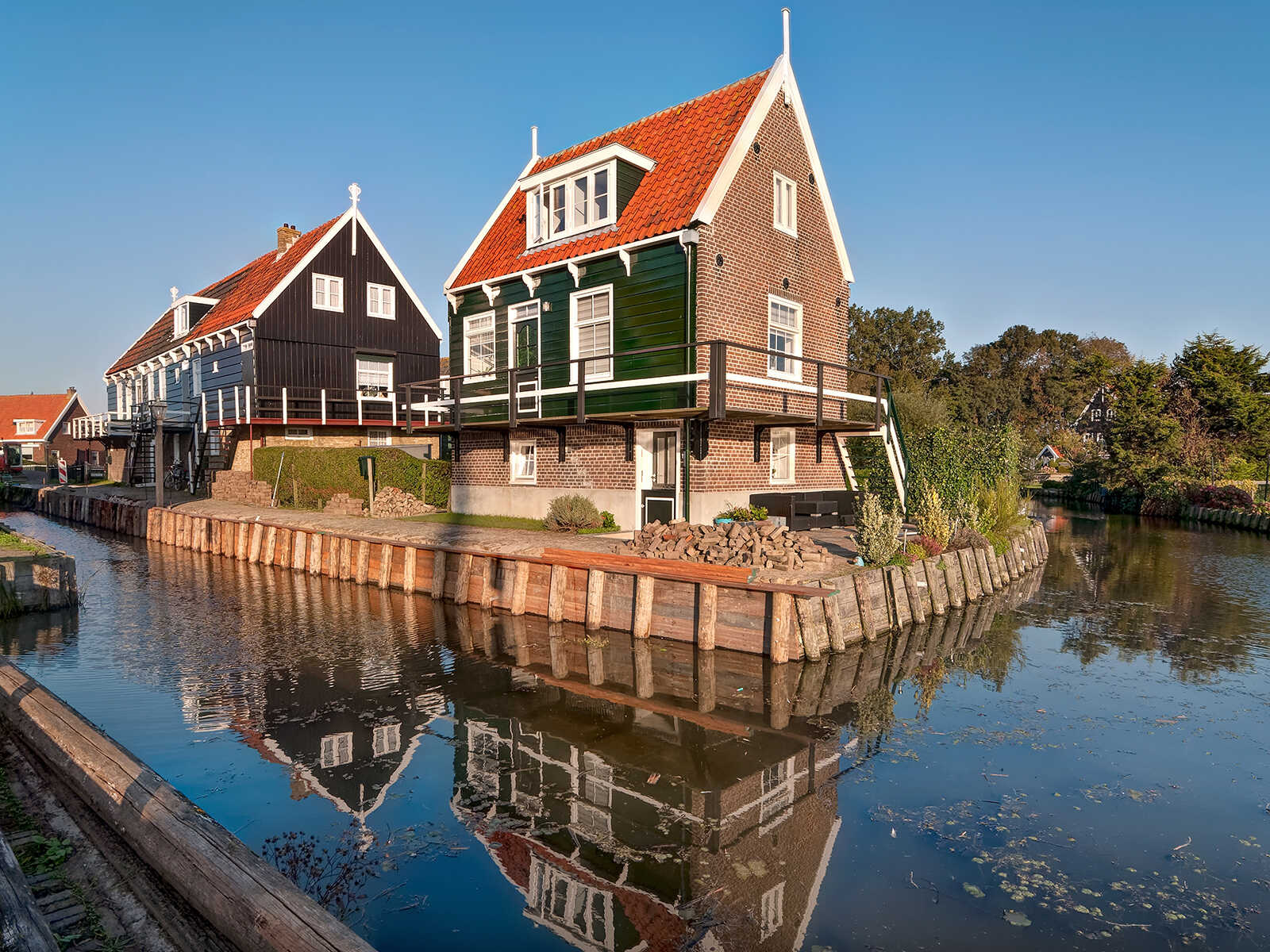 Marken 1