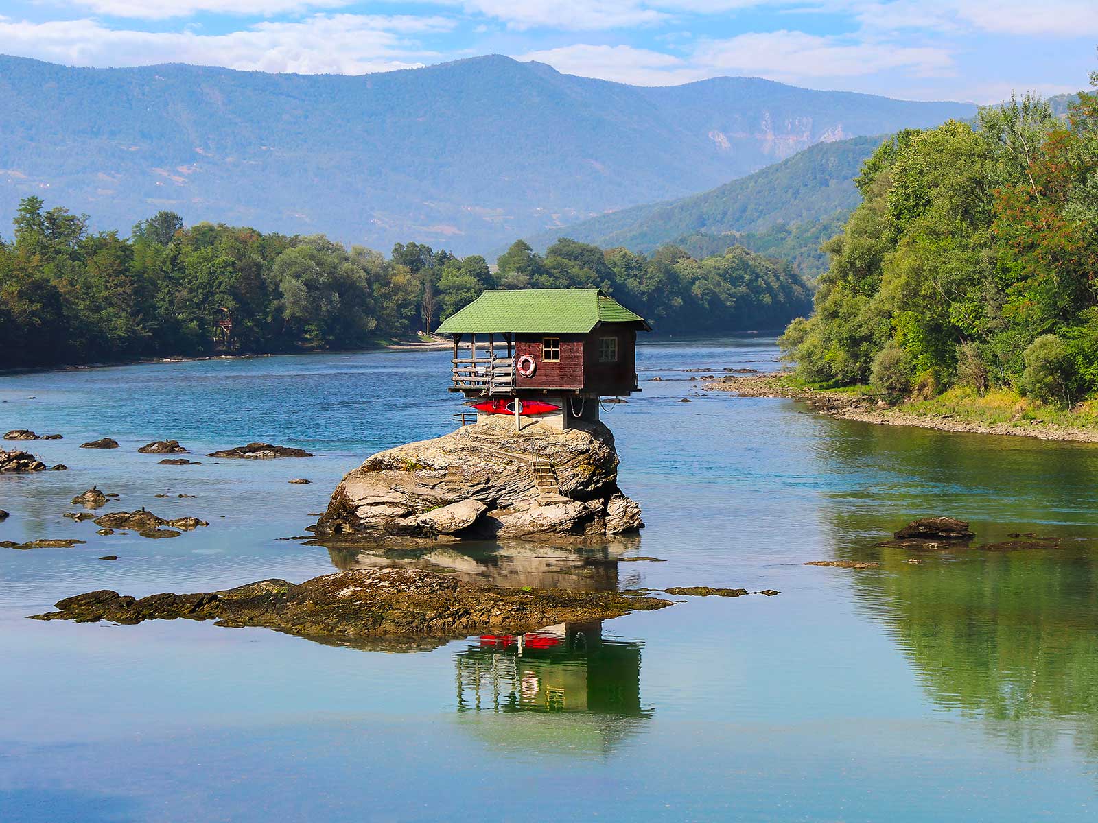 Kućica na Drini