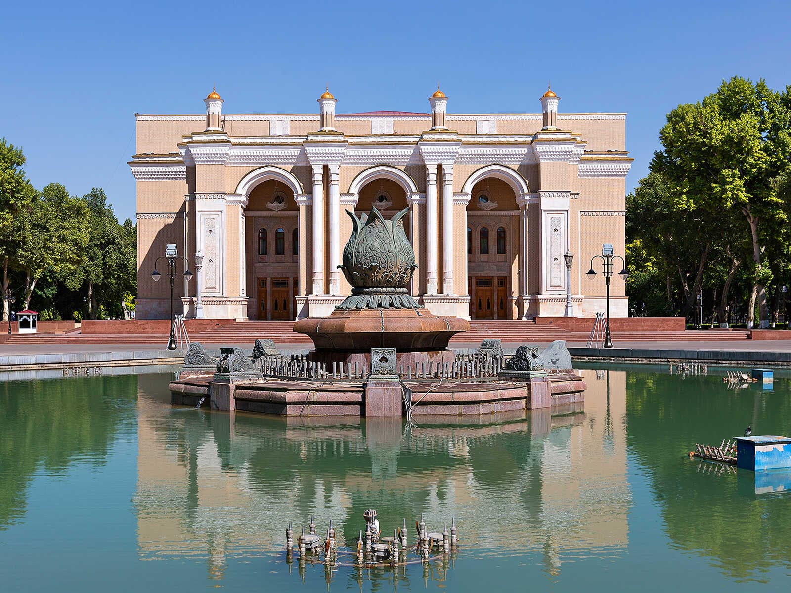 Alisher Navoï Opera