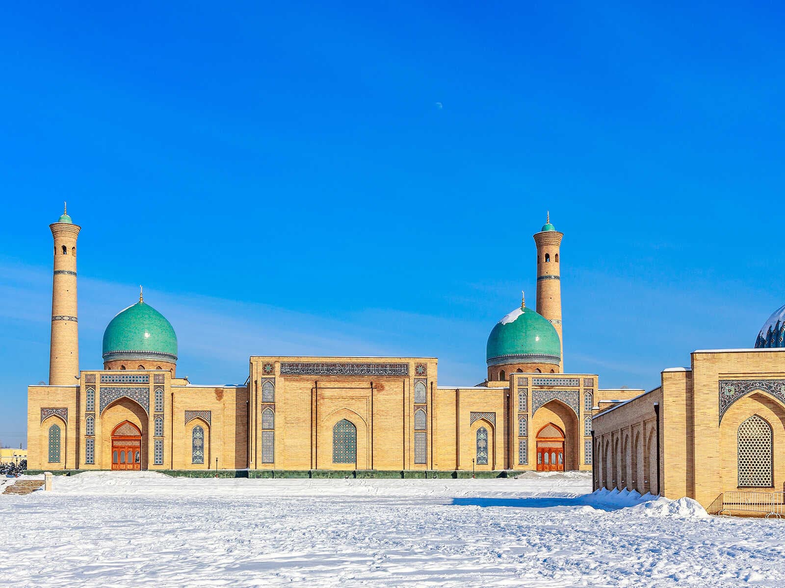 Hazrati Imam complex