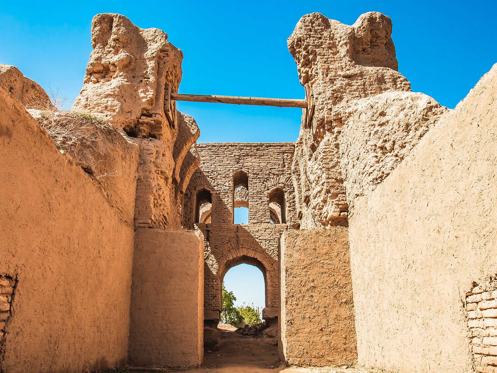 Kirk Kiz Fortaleza 1