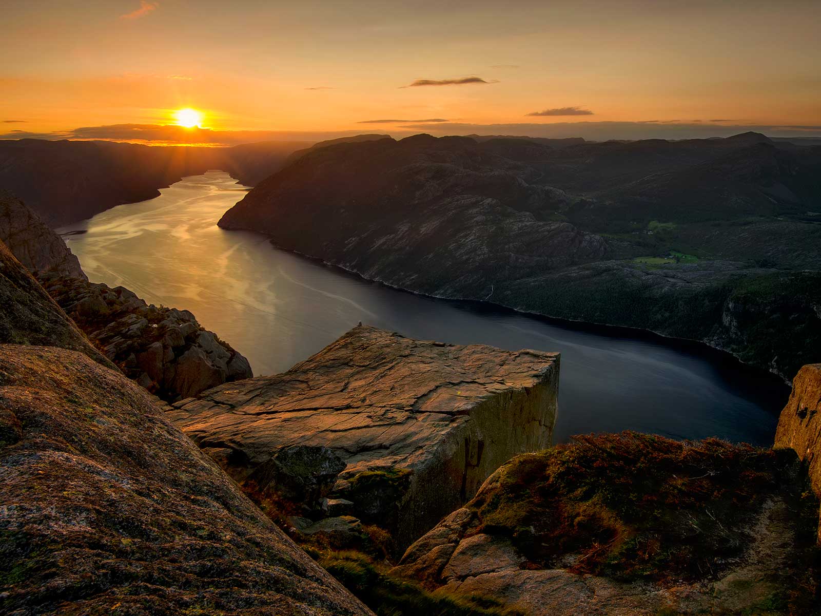 Pulpit Rock (Preikestolen) 2