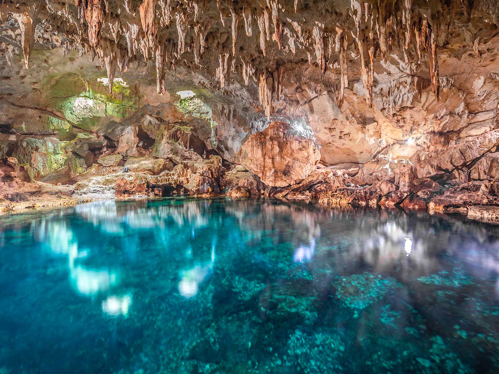 Hinagdanan Cave