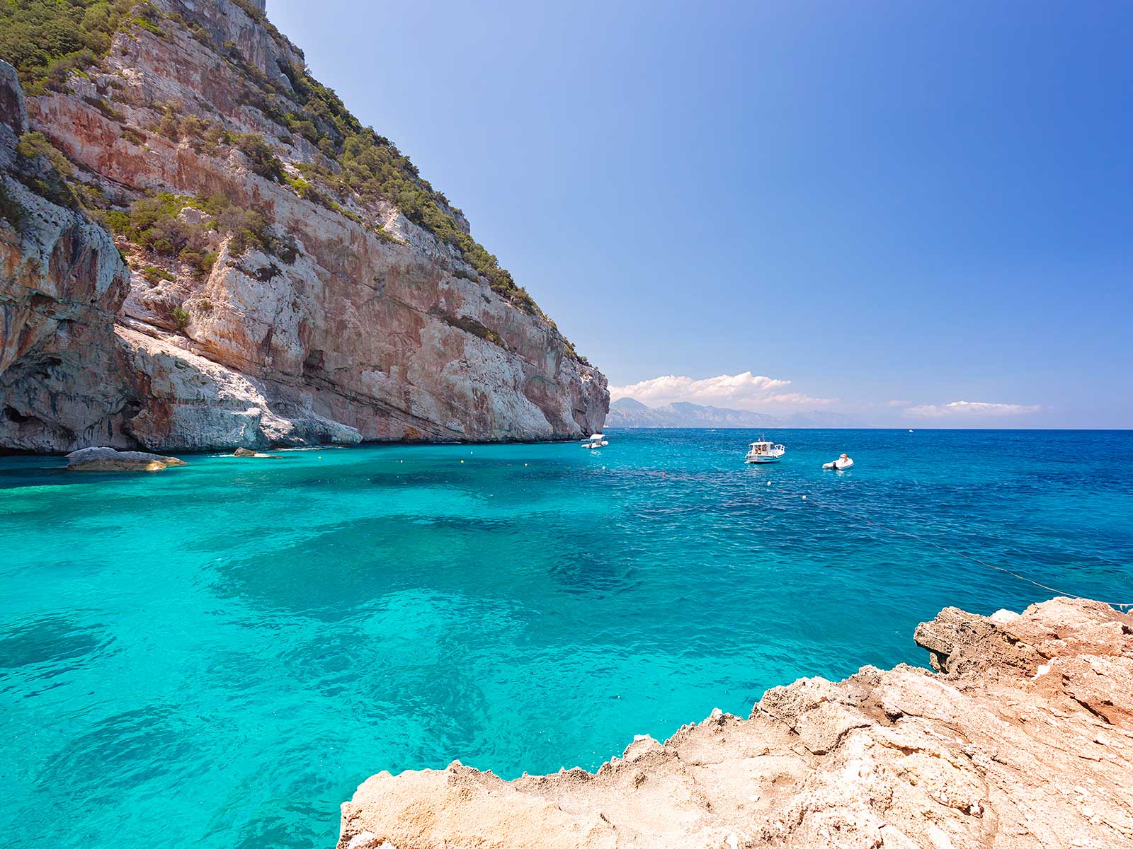 Cala Mariolu beach | Mustseespots.com