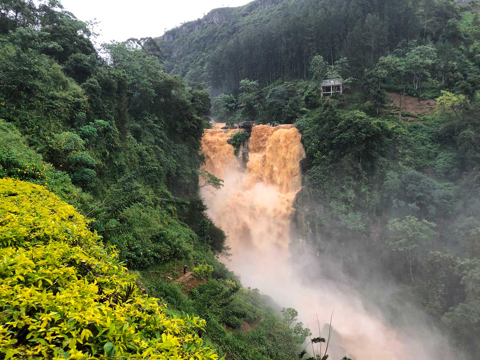 Ramboda Falls